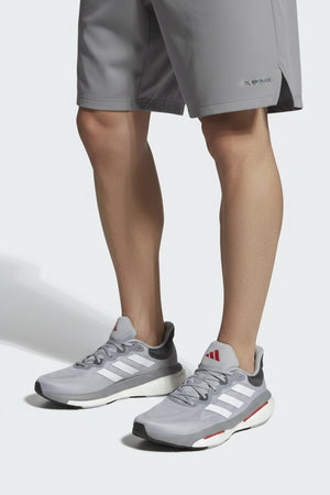 SOLARGLIDE 6 M (SOLARGLIDE) Adidas Solarglide 6 adalah sepatu lari yang dirancang sebagai partner andalan untuk lari harian