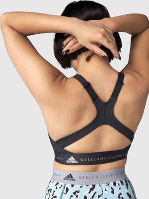FTFO || BIG BRAND LOW PRICE Adidas by Stella McCartney sport bra hitam dengan desain racerback dan logo ikonik