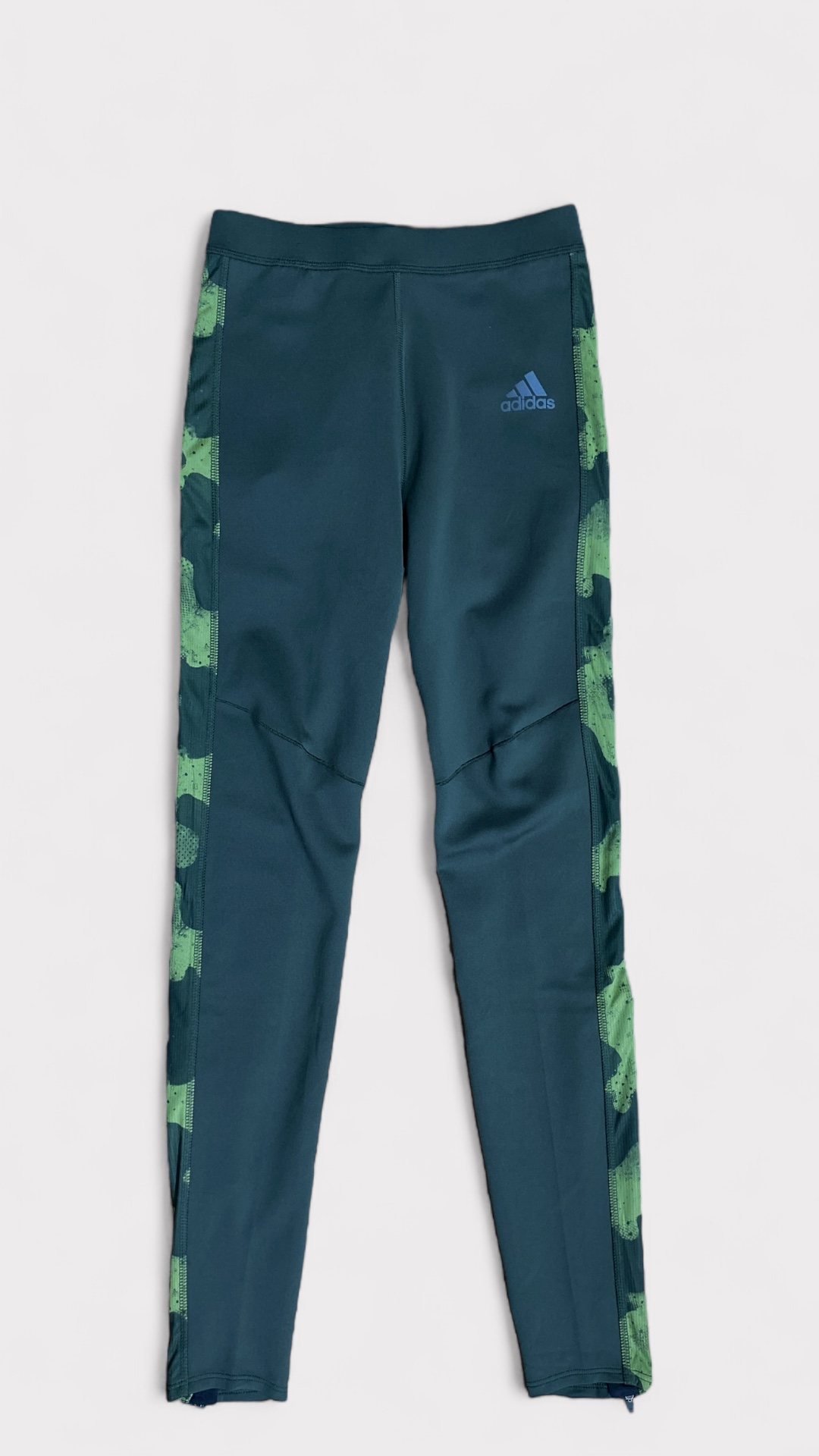 WOMEN’S LEGGING ADS