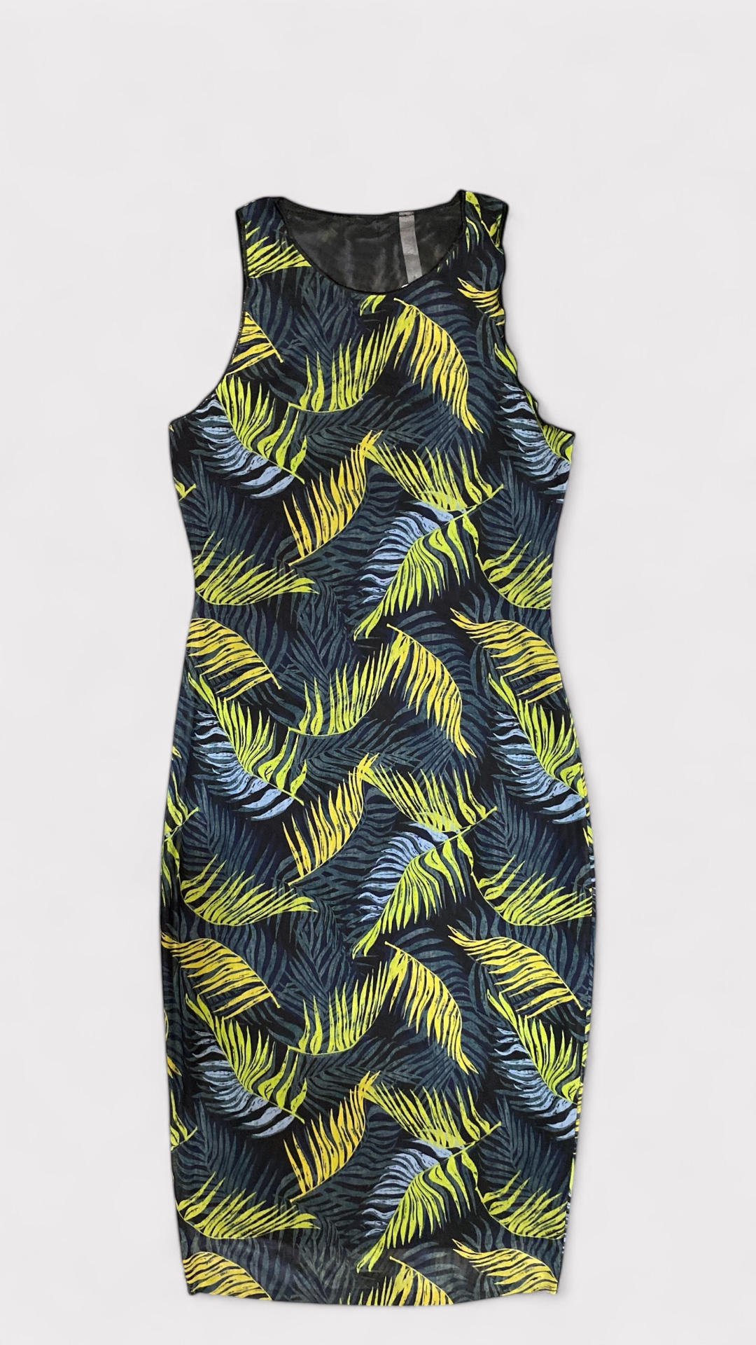 WOMEN’S DRESS VS