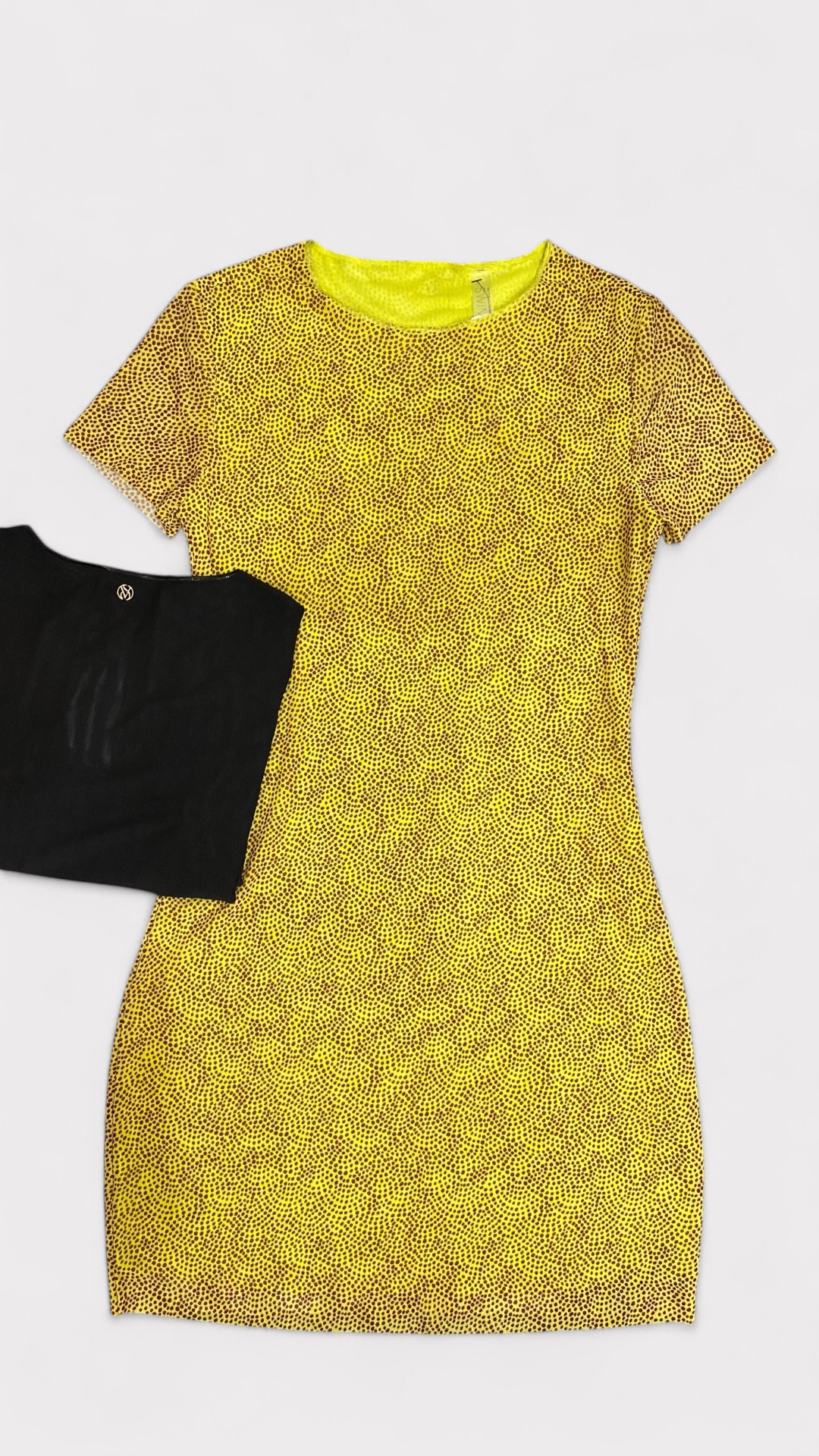 WOMEN’S DRESS VS