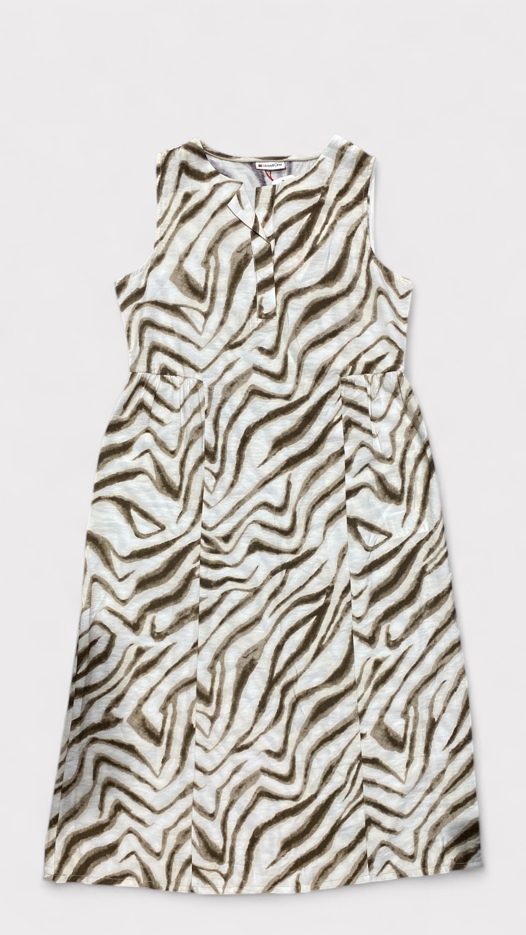 WOMEN’S STR*ET ON3 DRESS