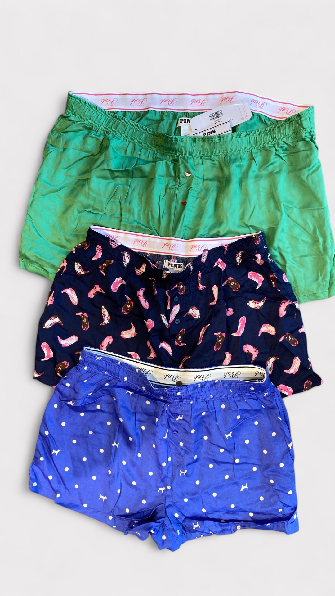 WOMEN'S VS PIJAMAS