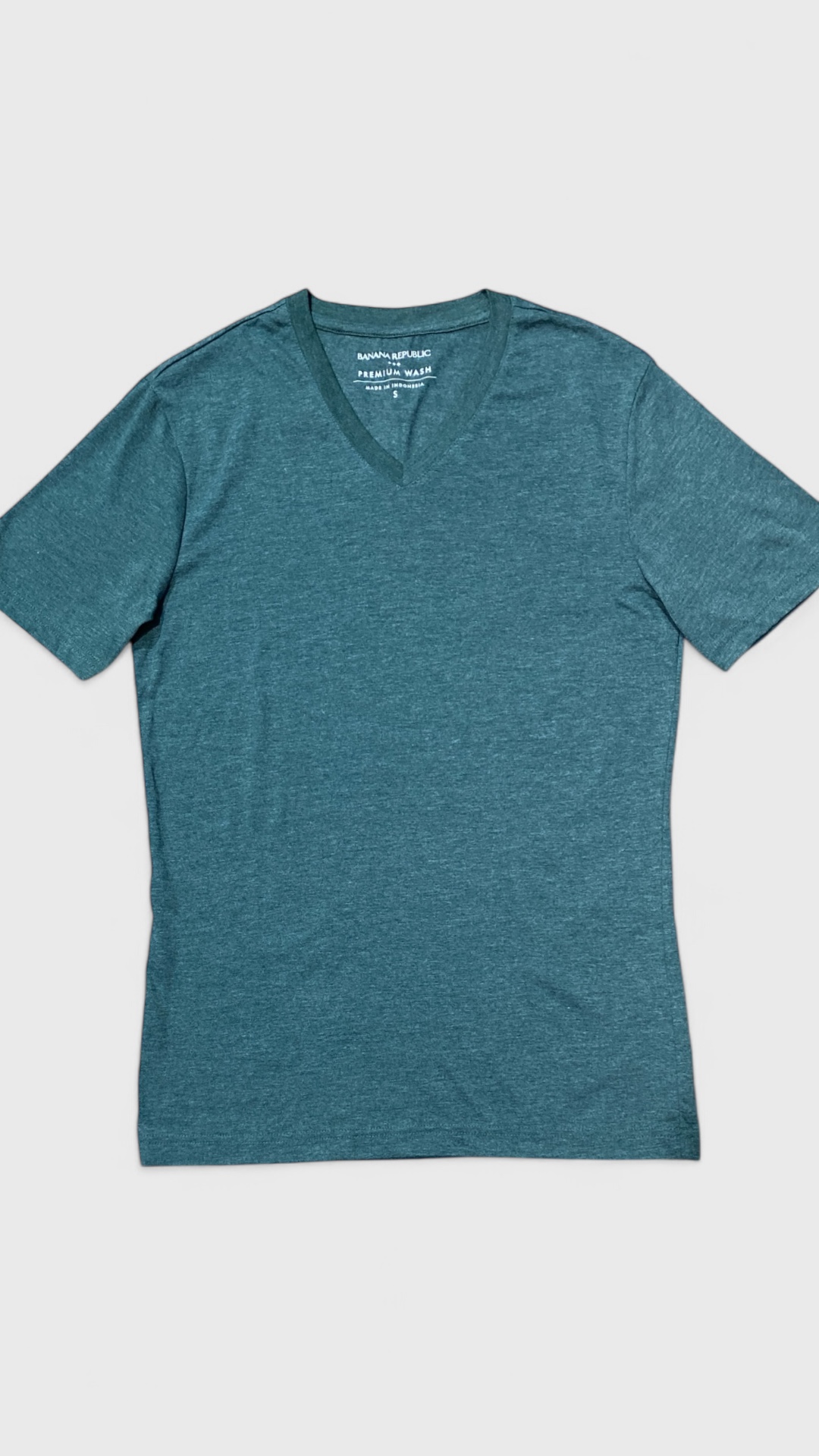 MEN’S B*NANA REPUBLIC T-SHIRT