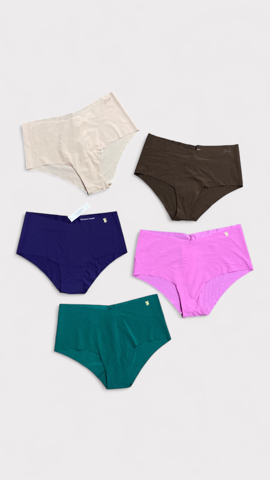 WOMEN'S PANTIES VS